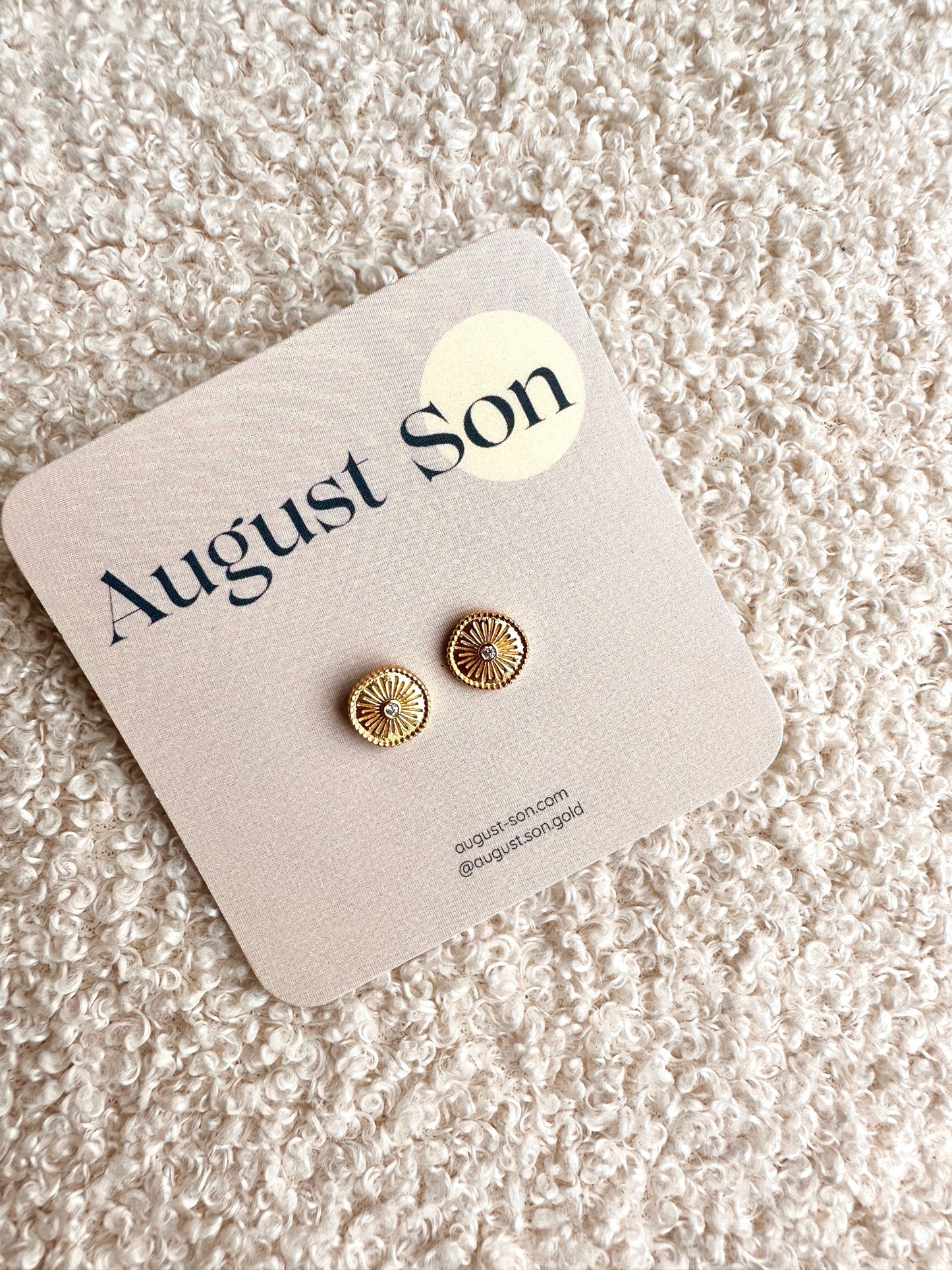 Starburst studs