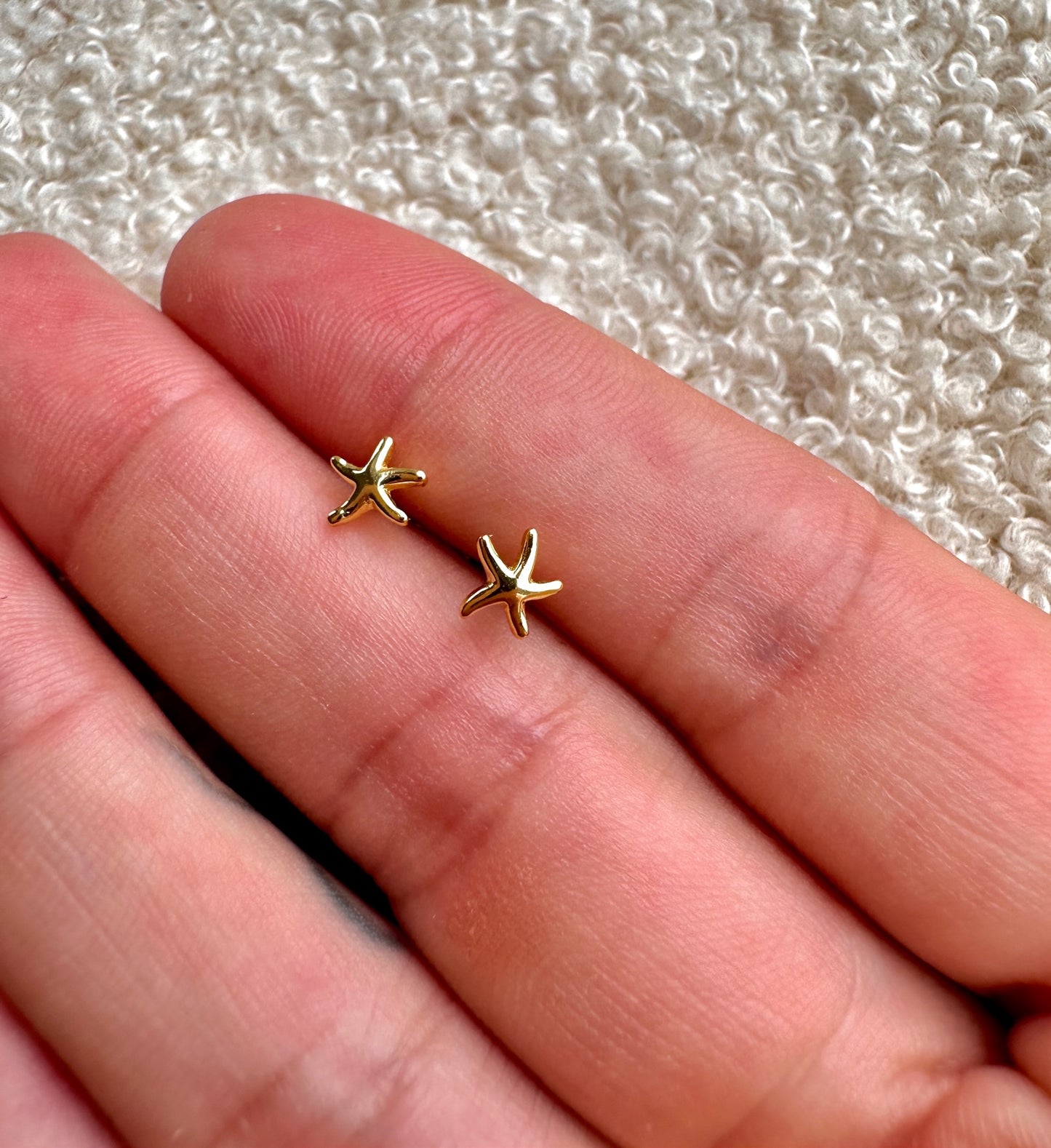 Starfish studs