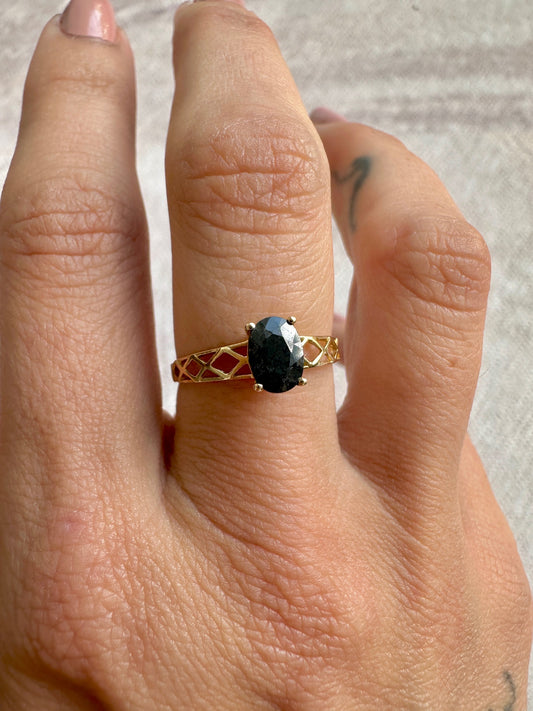 Vintage 14k gold and onyx ring